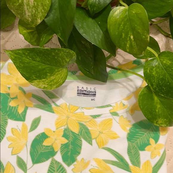 Basic Editions Size Large Spring Flowers T- Shirt - Picture 5 of 12